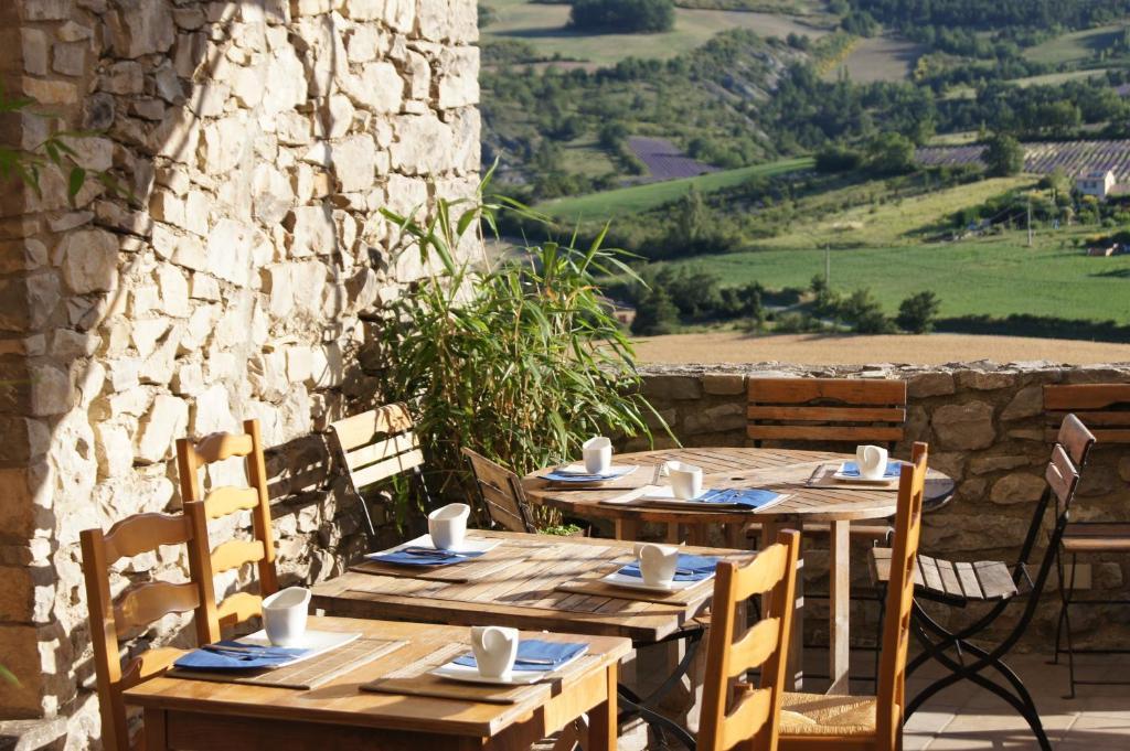 La Claveliere Hotel Saint-Auban-sur-lʼOuvèze Екстериор снимка