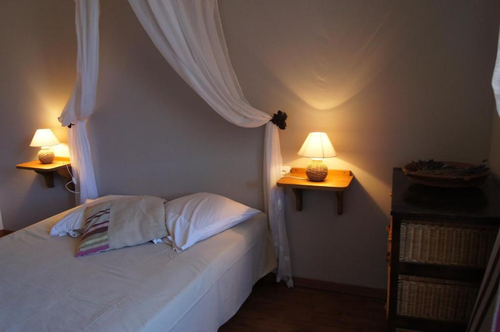 La Claveliere Hotel Saint-Auban-sur-lʼOuvèze Стая снимка